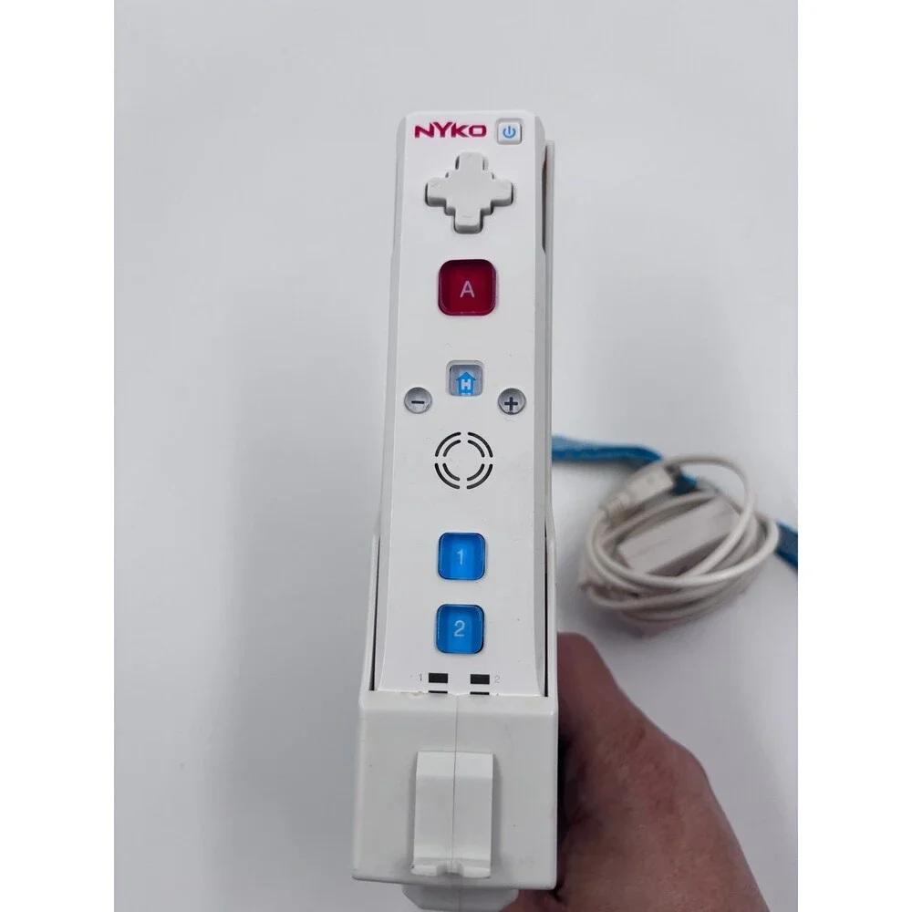 Nyko Perfect Shot Blaster Attachment with Nintendo Wii Remote Tested No Battery